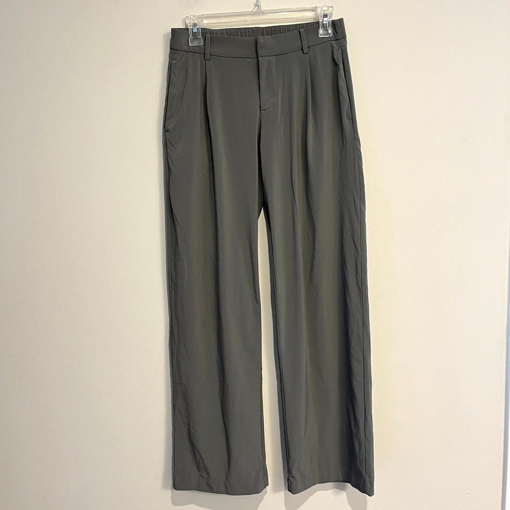 Vuori Pants Villa Wide Leg Trousers Gray Pleated Performance Pants Women XS